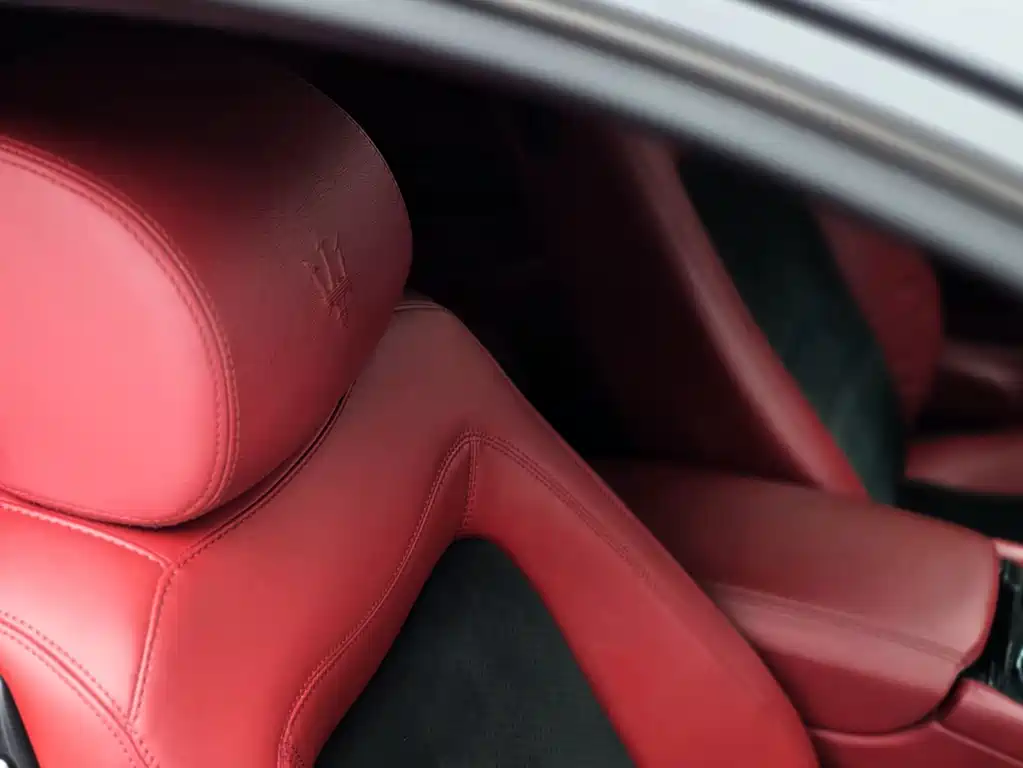 Maserati GranTurismo — миниатюра 16