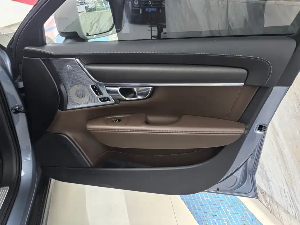 Volvo V90 — миниатюра 23