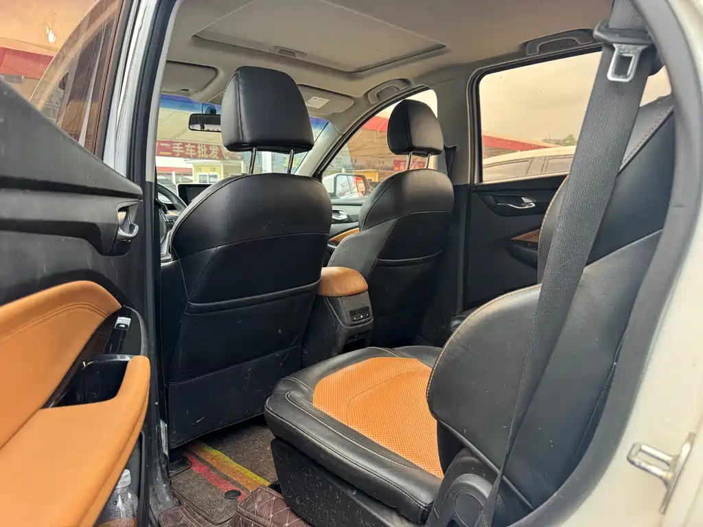 Wuling Hongguang S3 — миниатюра 4