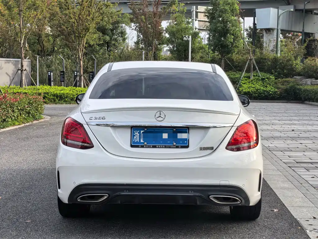 MERCEDES-BENZ C CLASS