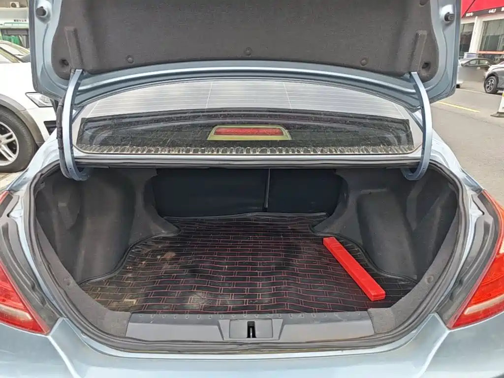 Geely Emgrand — миниатюра 19