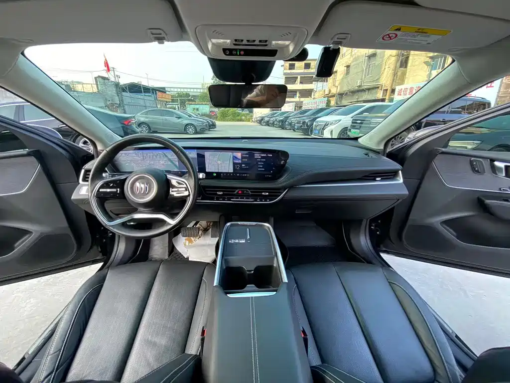 Buick LaCrosse — миниатюра 11