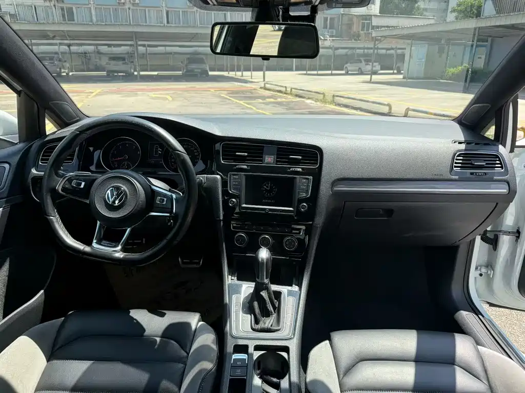 Volkswagen Golf 2017 280TSI AT R-Line