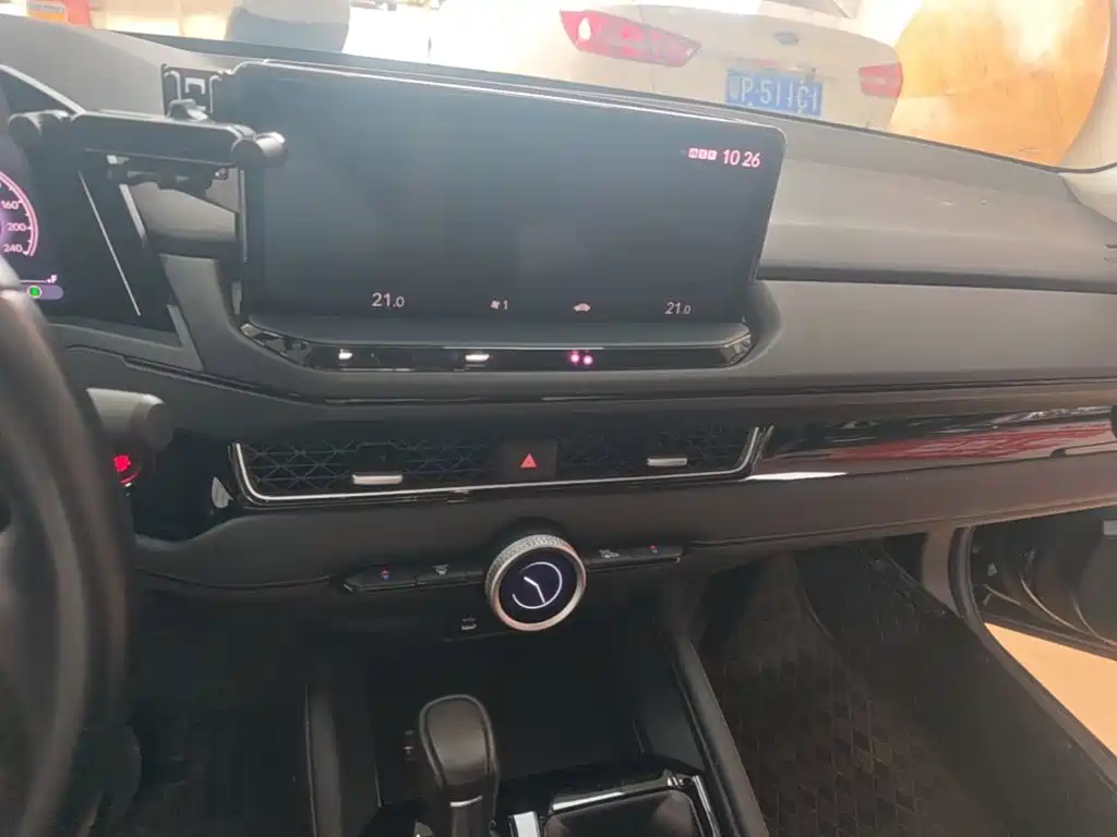 Honda Inspire — миниатюра 13