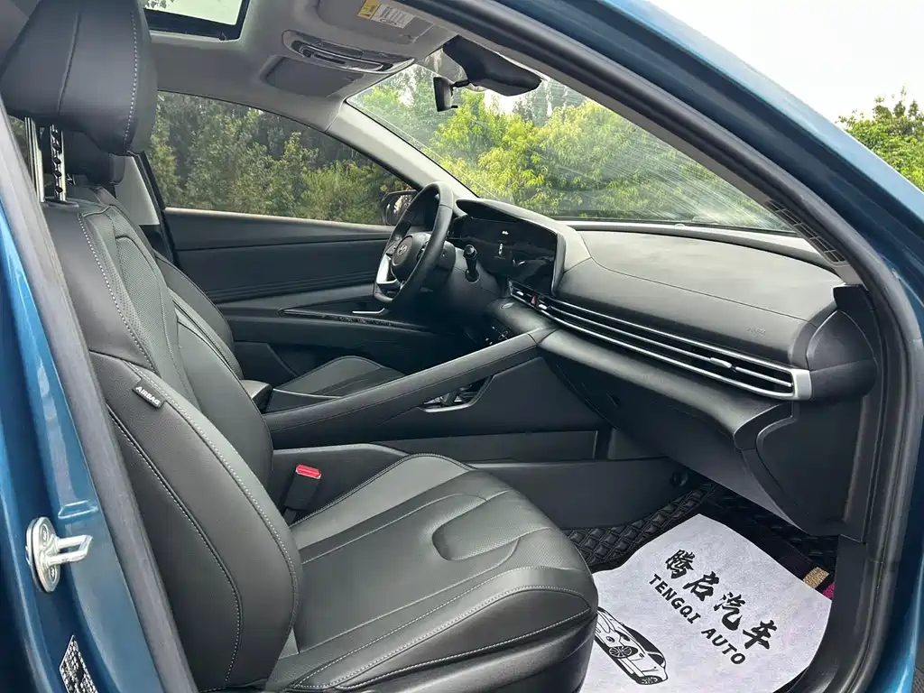 Hyundai Elantra — миниатюра 15