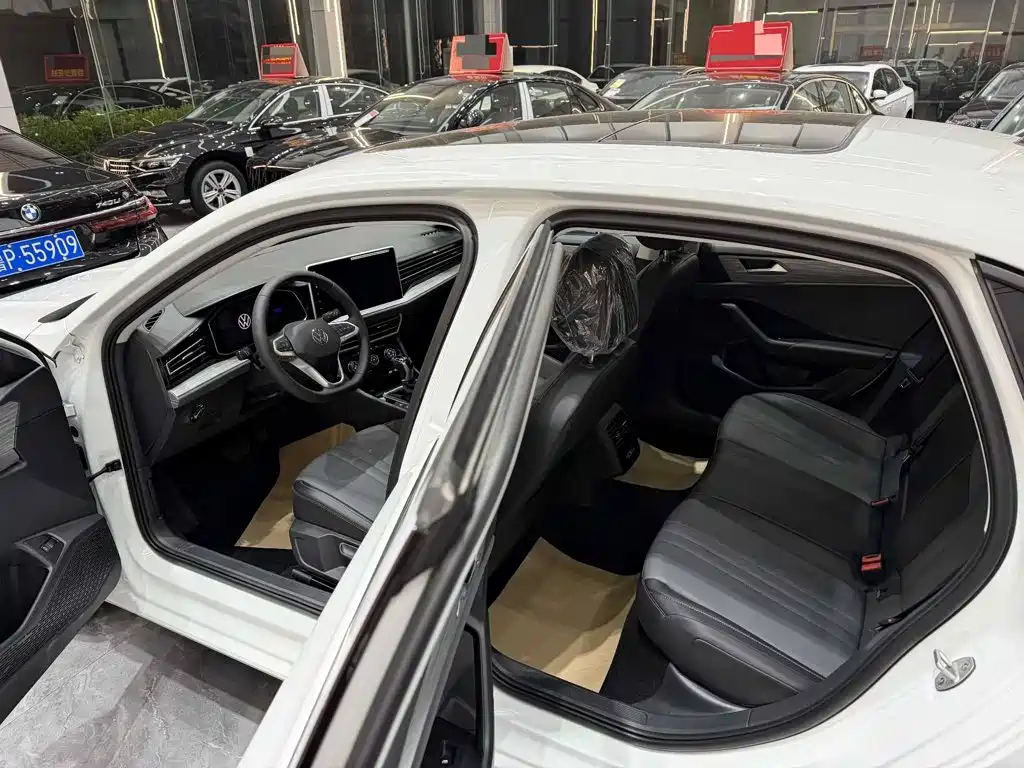 Volkswagen Sagitar — миниатюра 13