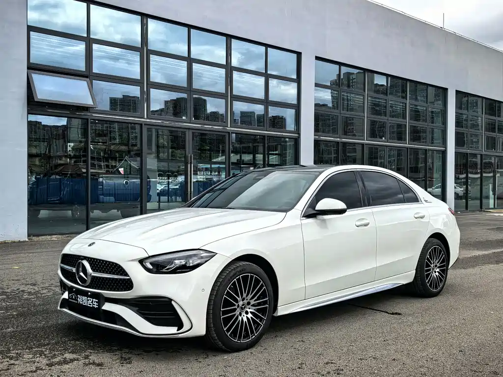 Mercedes-Benz C-Class 2024