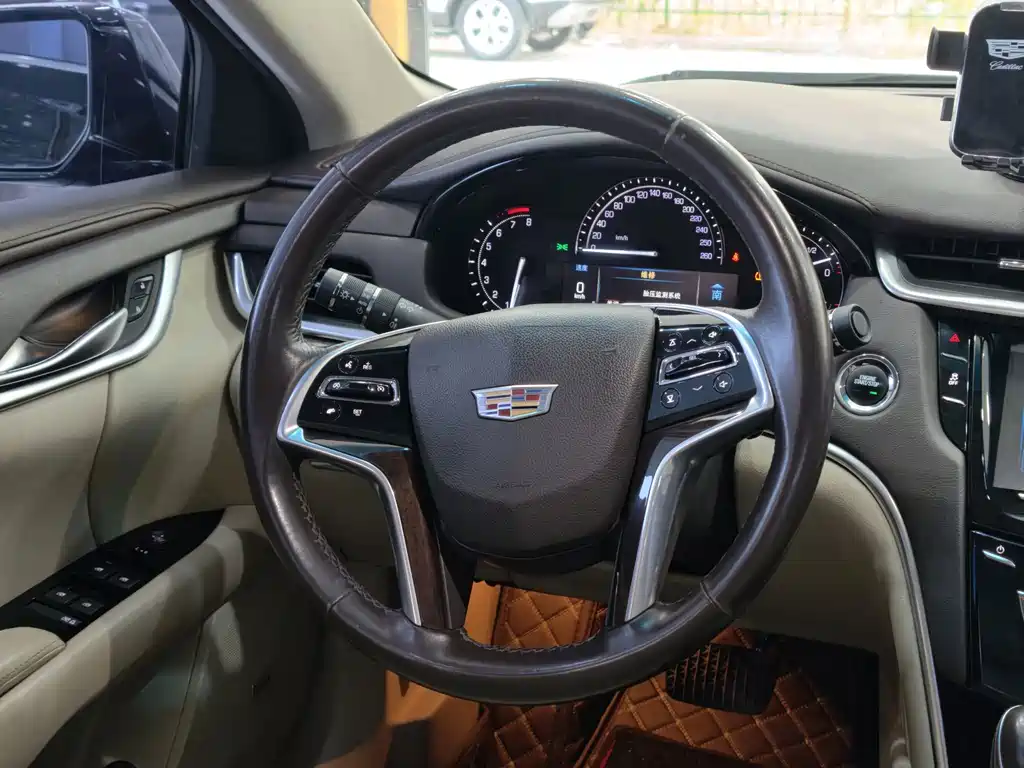 Cadillac XTS — миниатюра 13