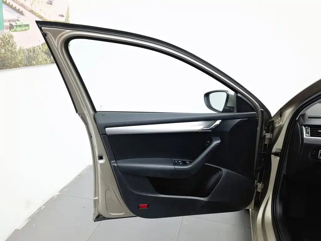 Skoda Octavia — миниатюра 8