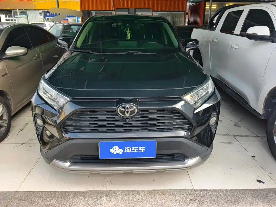Toyota RAV4 — миниатюра 2
