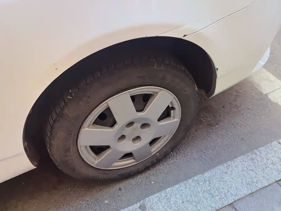 BYD F3 — миниатюра 6