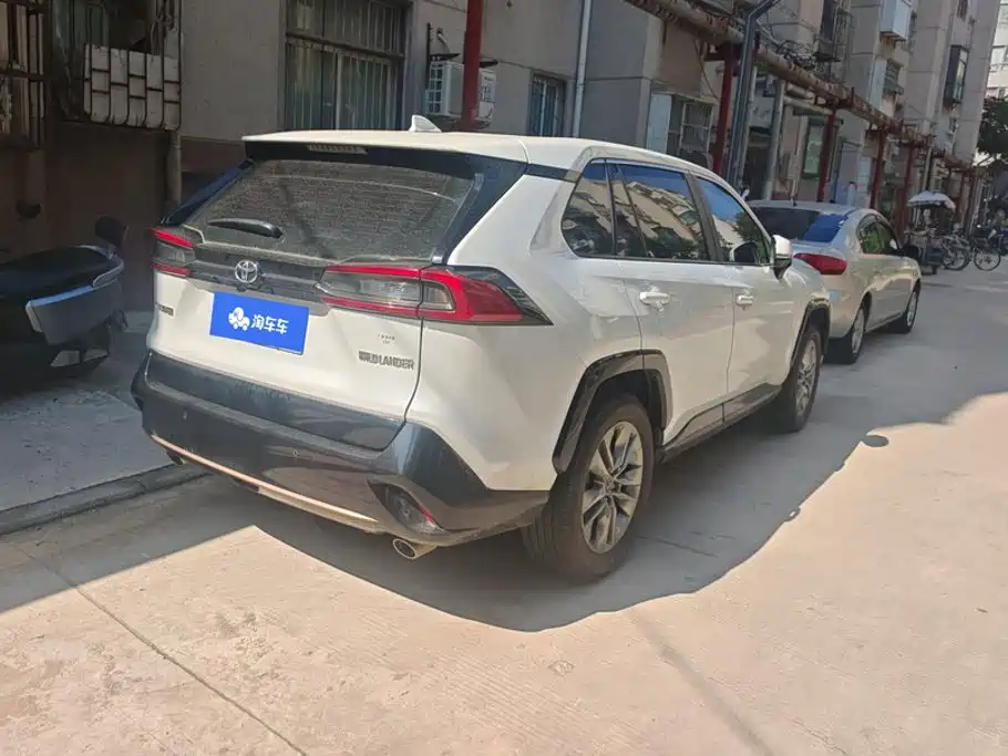 Toyota Wildlander — миниатюра 3