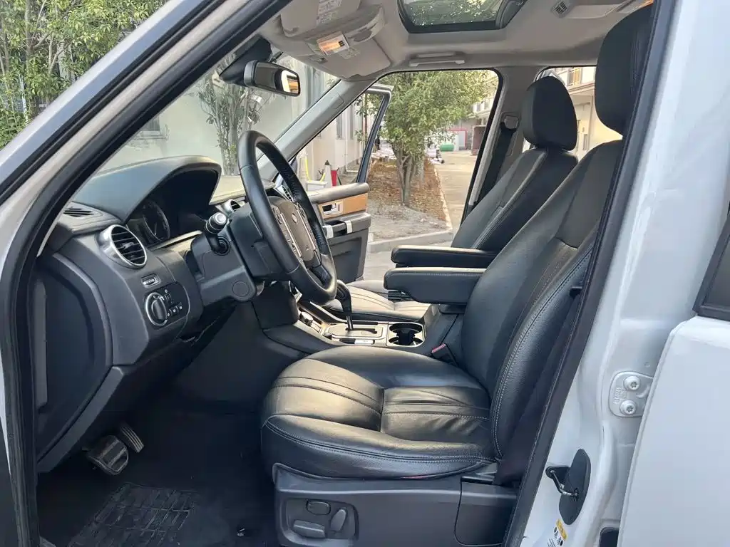 Land Rover Discovery — миниатюра 18