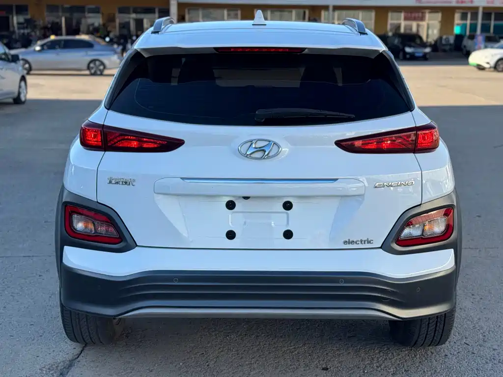 Hyundai Kona Electric — миниатюра 5