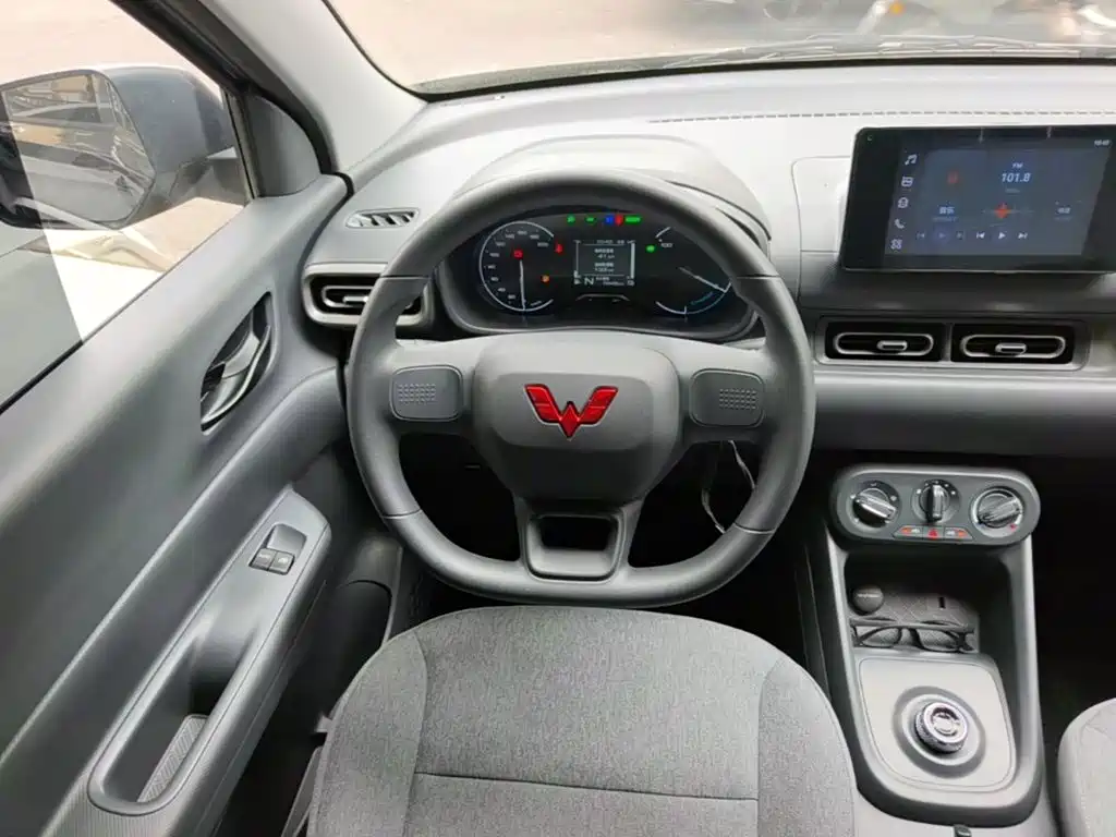 Wuling Hongguang EV — миниатюра 11