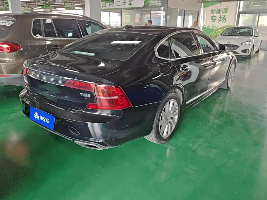 Volvo S90 — миниатюра 3