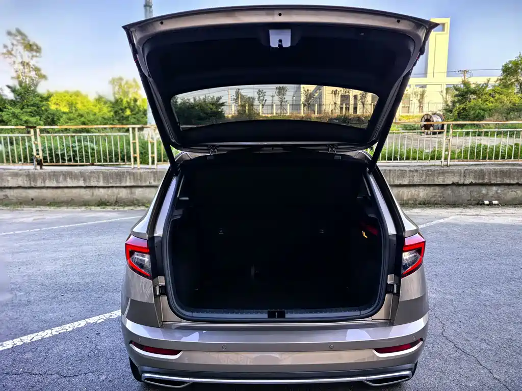 Skoda Karoq 2022 TSI280