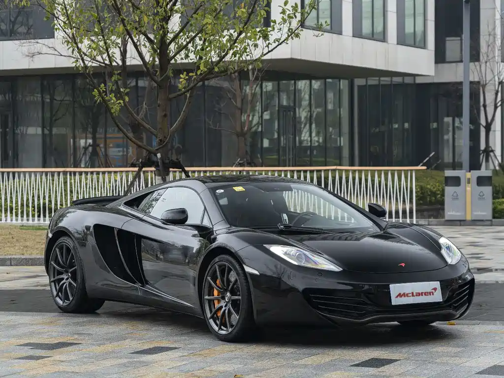 McLaren 12C 2013 3.8T COUPE