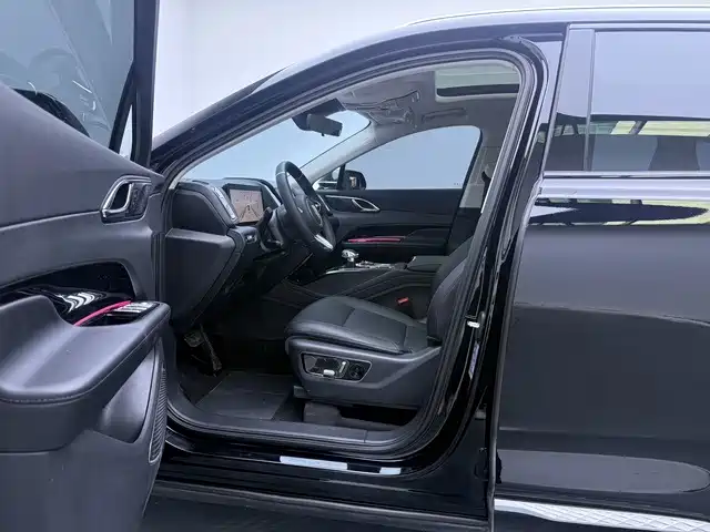 Hongqi Hongqi HS3 PHEV — миниатюра 13