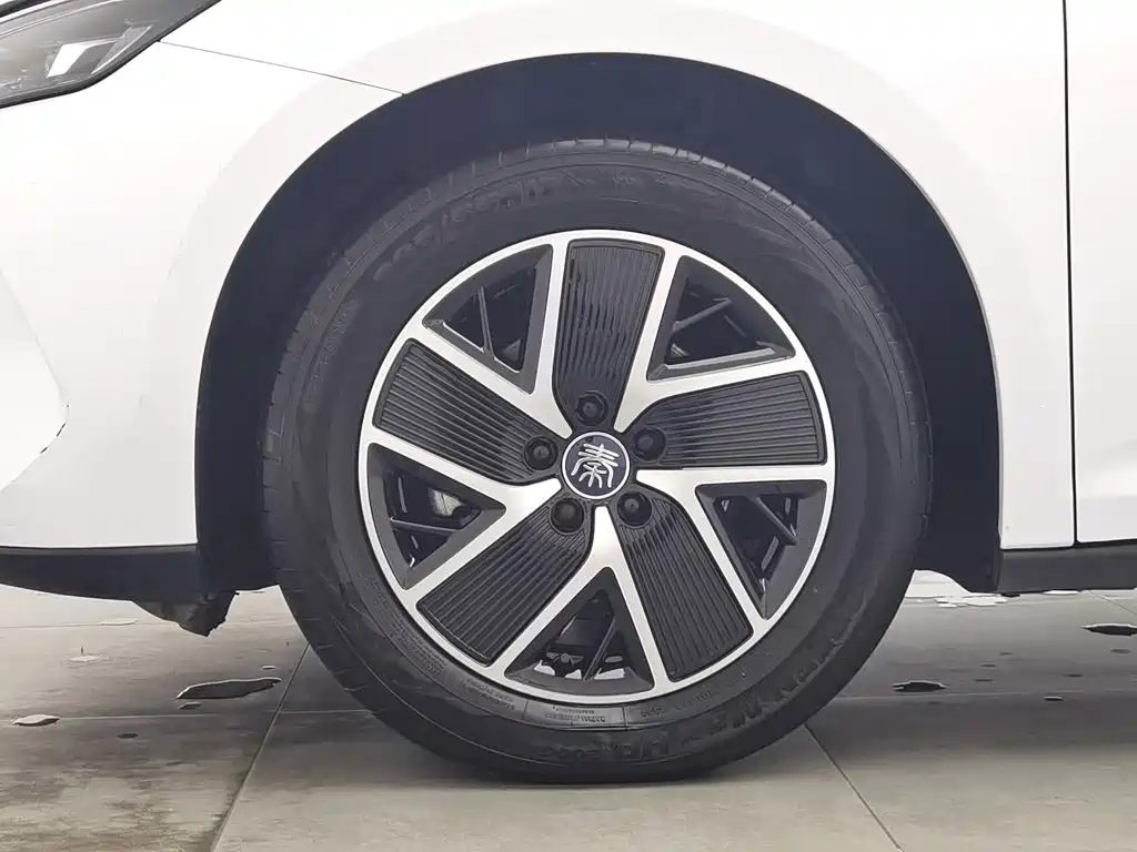 BYD Qin L — миниатюра 17