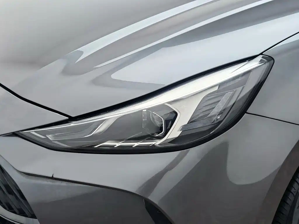 MG MG5 — миниатюра 8
