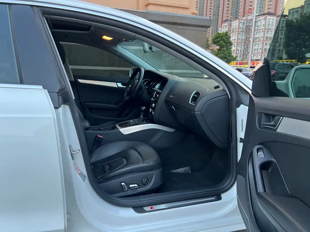 Audi A5 (Import) — миниатюра 12