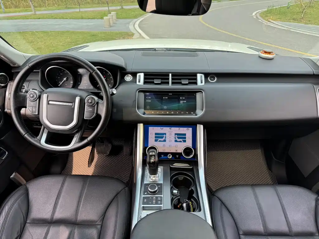 Land Rover Sport — миниатюра 12
