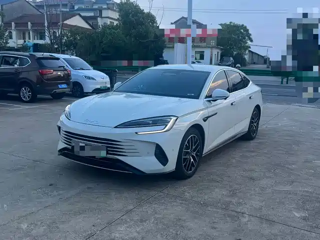 BYD Seal 07