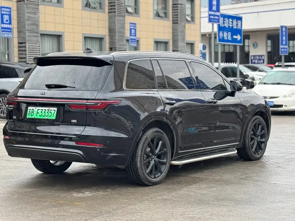 Li Auto ONE 2020 6 мест