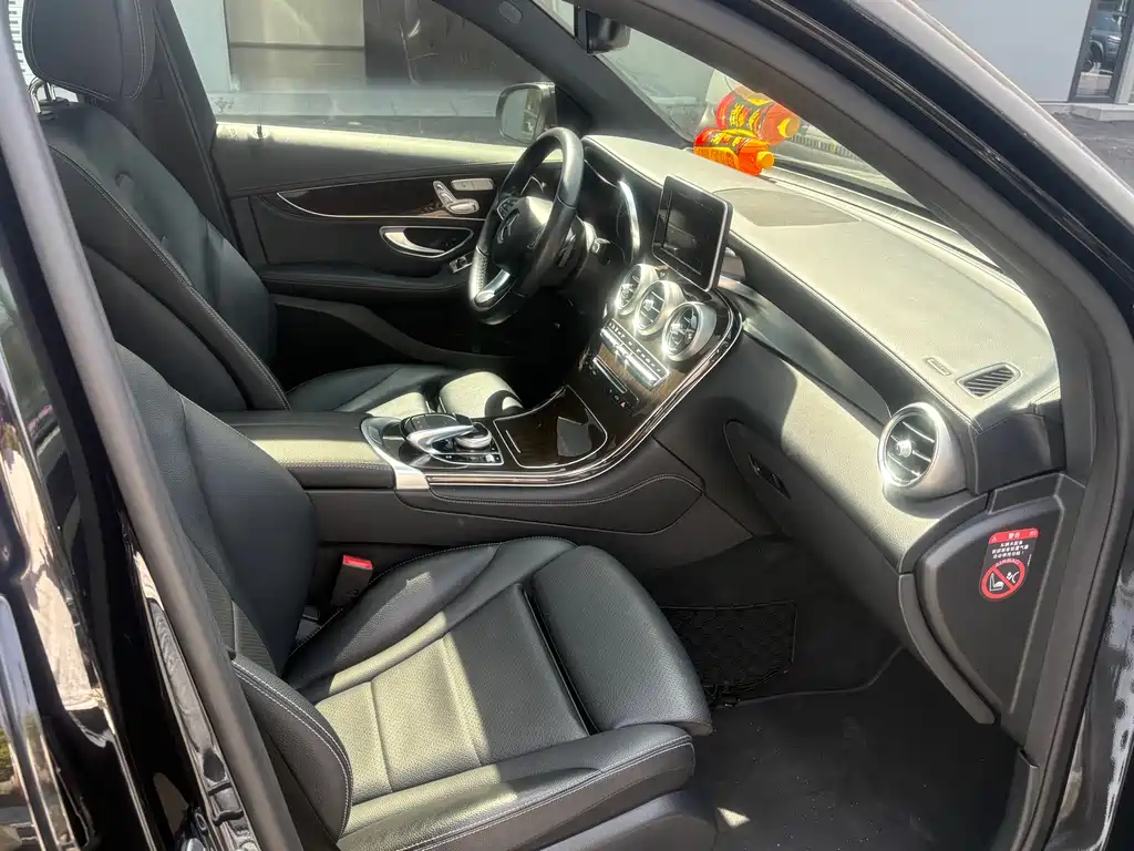 Mercedes-Benz GLC 2018 GLC 260 4MATIC