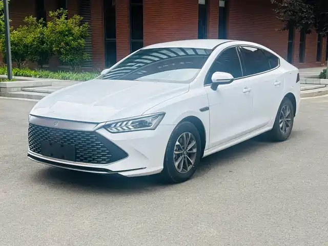 2023 BYD Qin