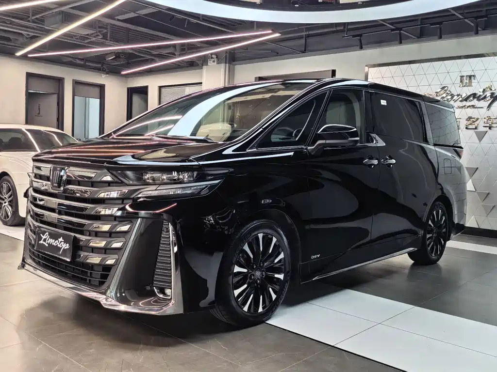 Toyota Vellfire 2024 2.5L