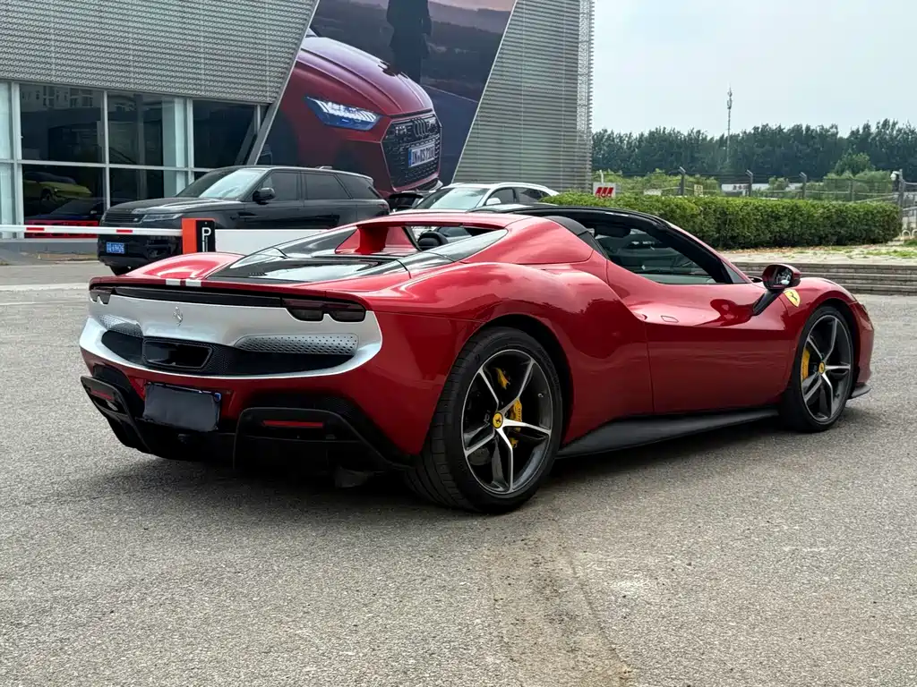 Ferrari 296 — миниатюра 7