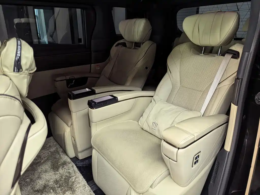 Toyota Vellfire 2024 2.5L