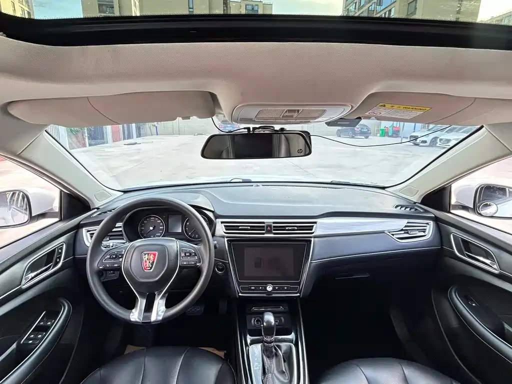 Roewe i5 2020 1.5L AT 4G Smart Drive