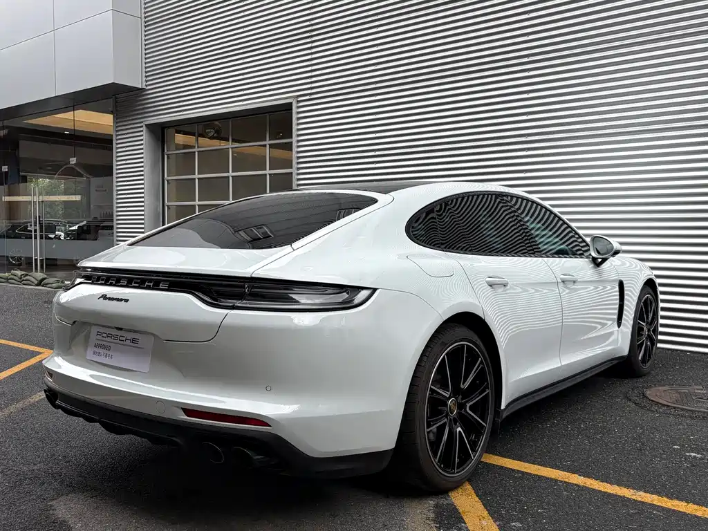 Porsche Panamera — миниатюра 4
