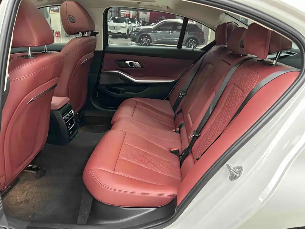 BMW 3 Series — миниатюра 15