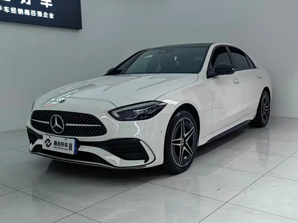 Mercedes-Benz C-Class 2024