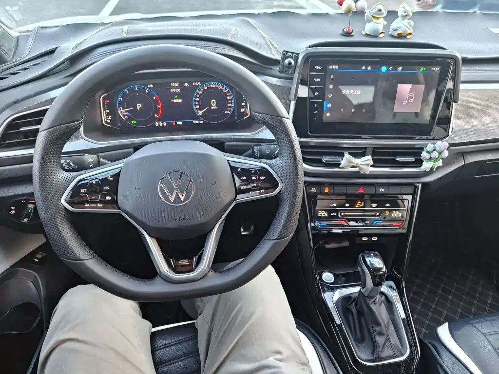 Volkswagen T-Roc — миниатюра 9