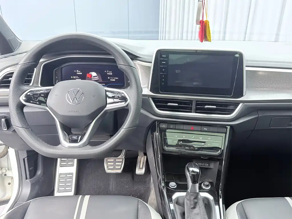 Volkswagen T-Roc — миниатюра 15
