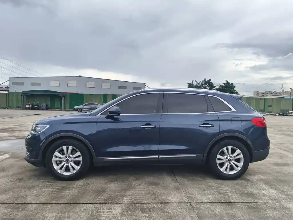 Lincoln MKX — миниатюра 7