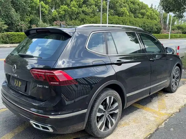 Volkswagen Tiguan L — миниатюра 6