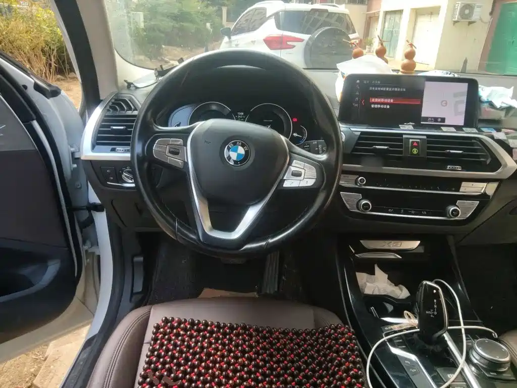 BMW X3 — миниатюра 11