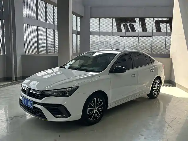 2022 Roewe i5