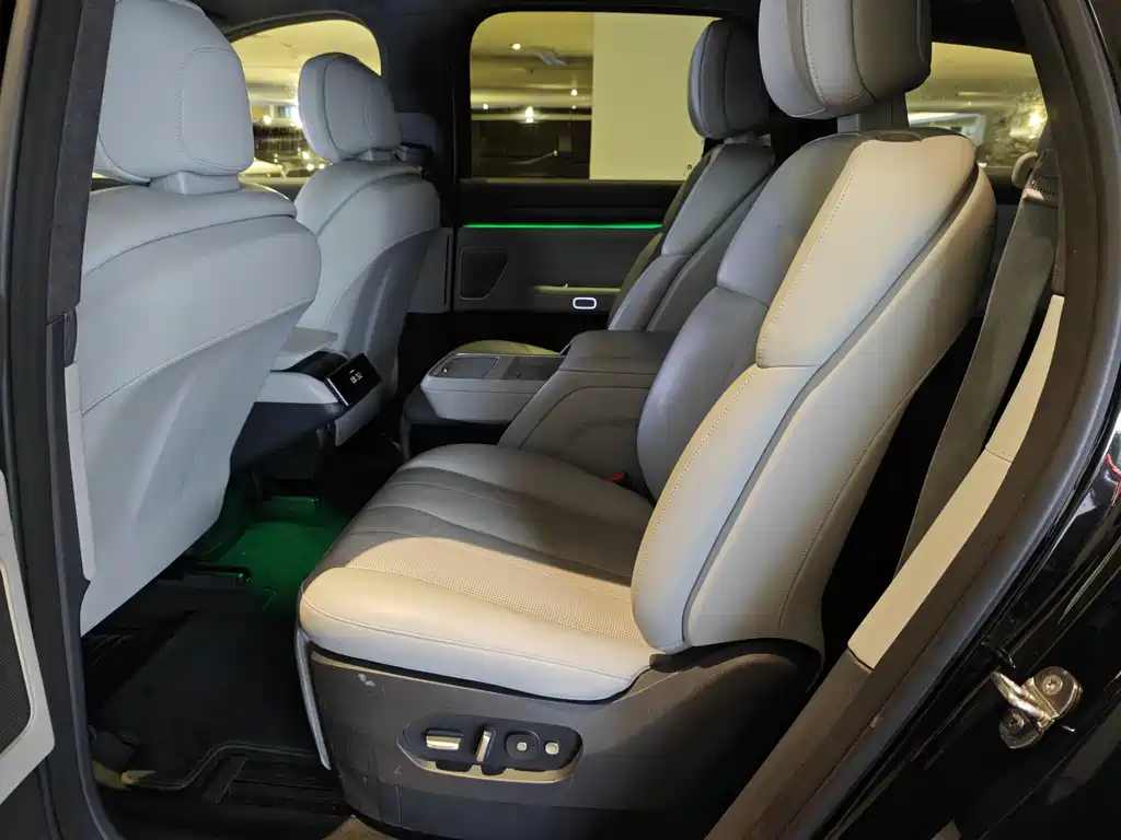 NIO ES8 2023 75kWh Executive