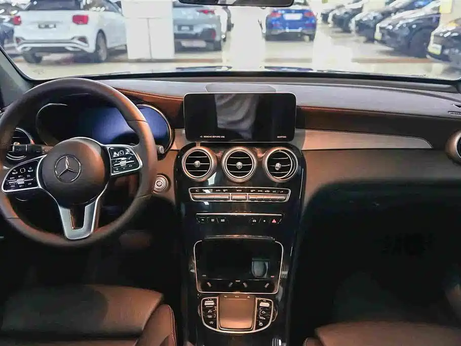 Mercedes-Benz GLC — миниатюра 10