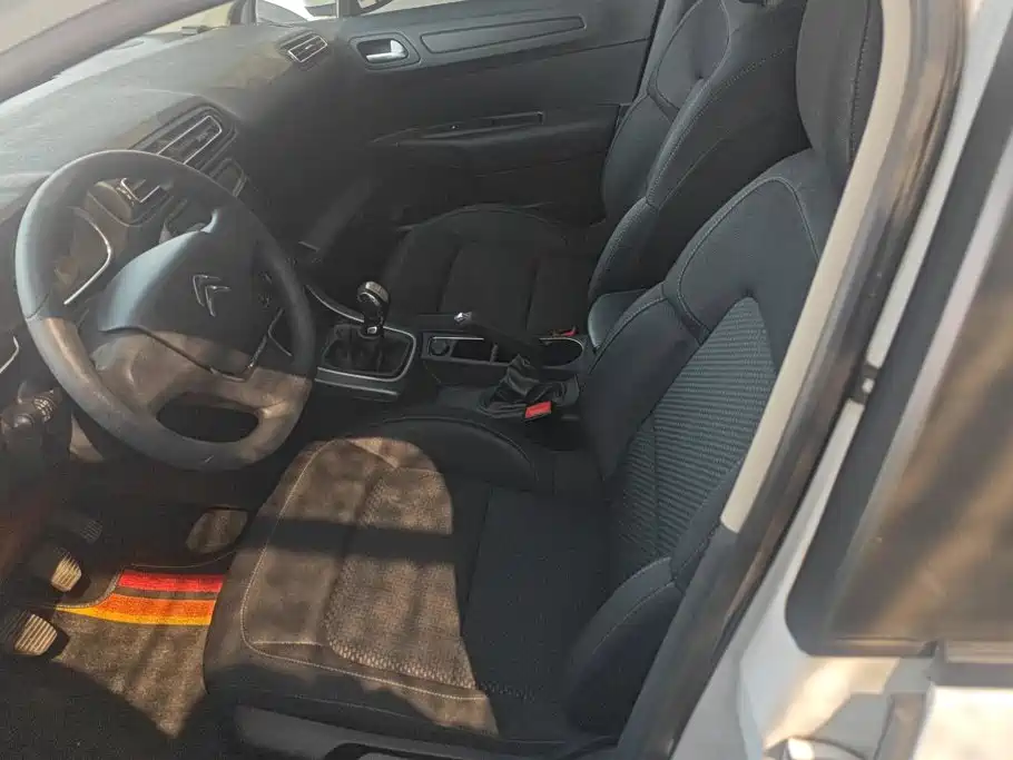 Citroen C4 — миниатюра 9