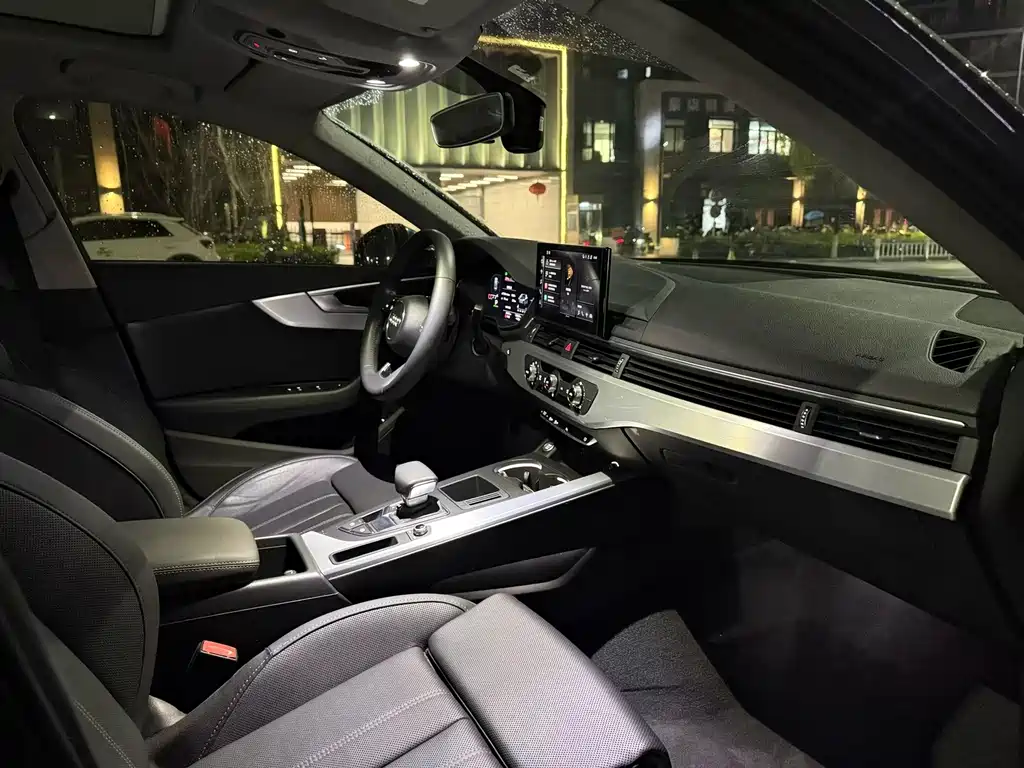 Audi A4L 2020 40 TFSI Luxury