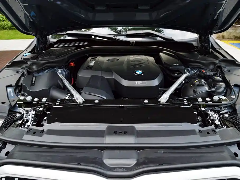 BMW 5 Series — миниатюра 6