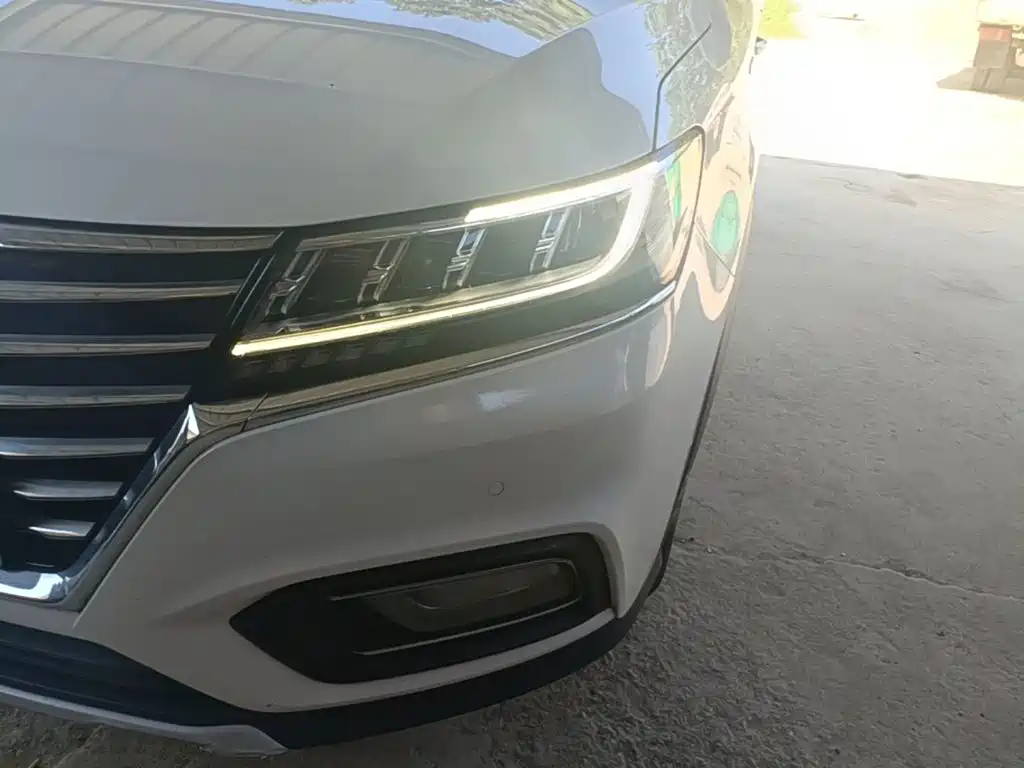 Roewe RX5 New Energy — миниатюра 24
